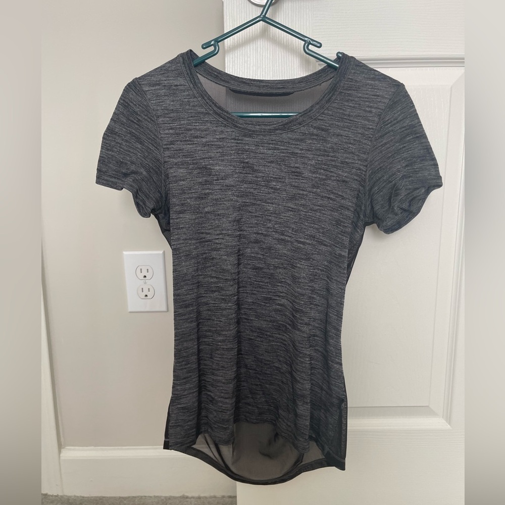 Lululemon Black and Grey Mesh Workout Tee Women’s